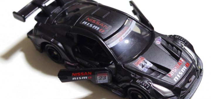 トミカ No.13 日産GT-R NISMO GT500