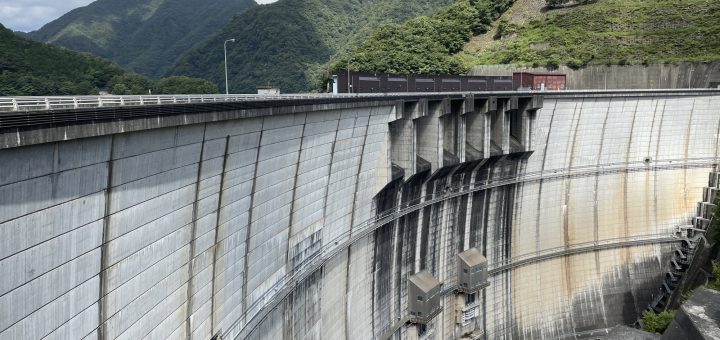 川治ダム
