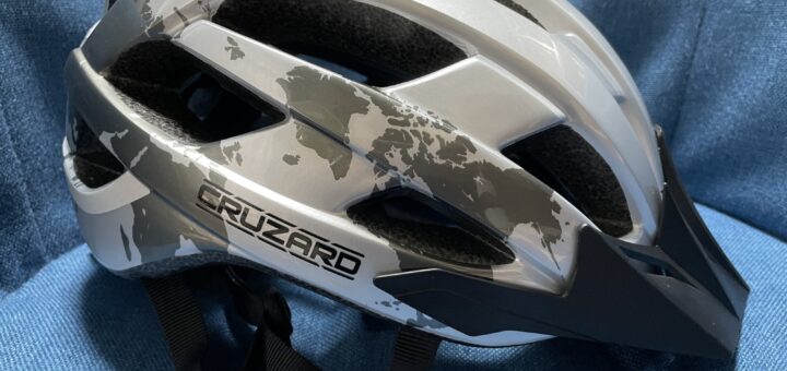 CRUZARD スポーツヘルメット シルバー