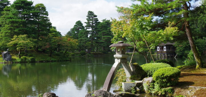 兼六園の徽軫灯籠