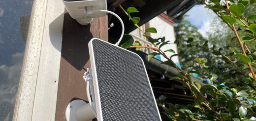 Anker Eufy Security SoloCam C210 + Solar Panel Charger for eufyCams